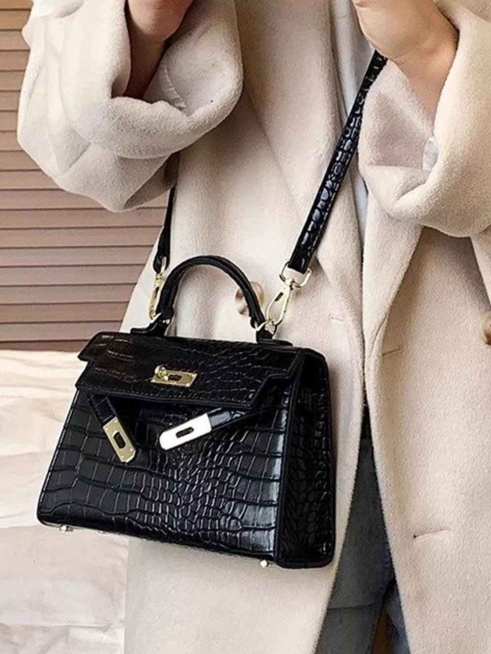Crocodile Pattern Flap Crossbody Bag, image 7