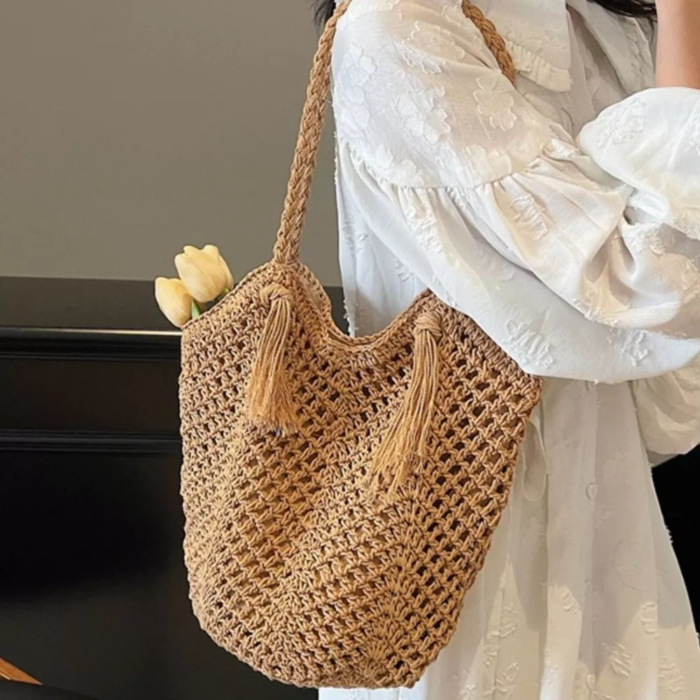 Crochet Shoulder Bag with Tassel Accents, image 4