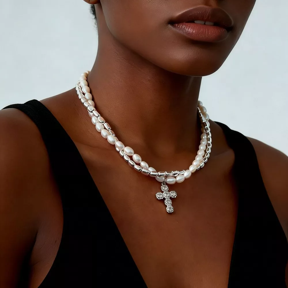Elegant Pearl Alloy Necklace with Rhinestone Cross Pendant, image 6