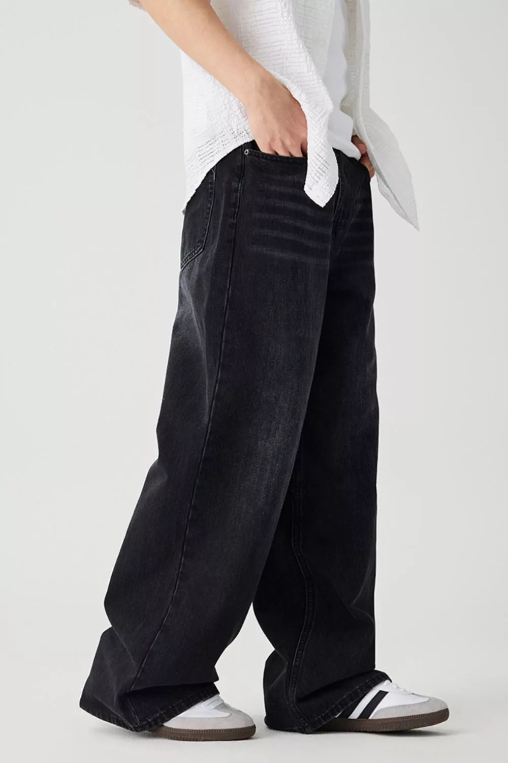 Men's Loose Fit Drawstring Jeans, image 2