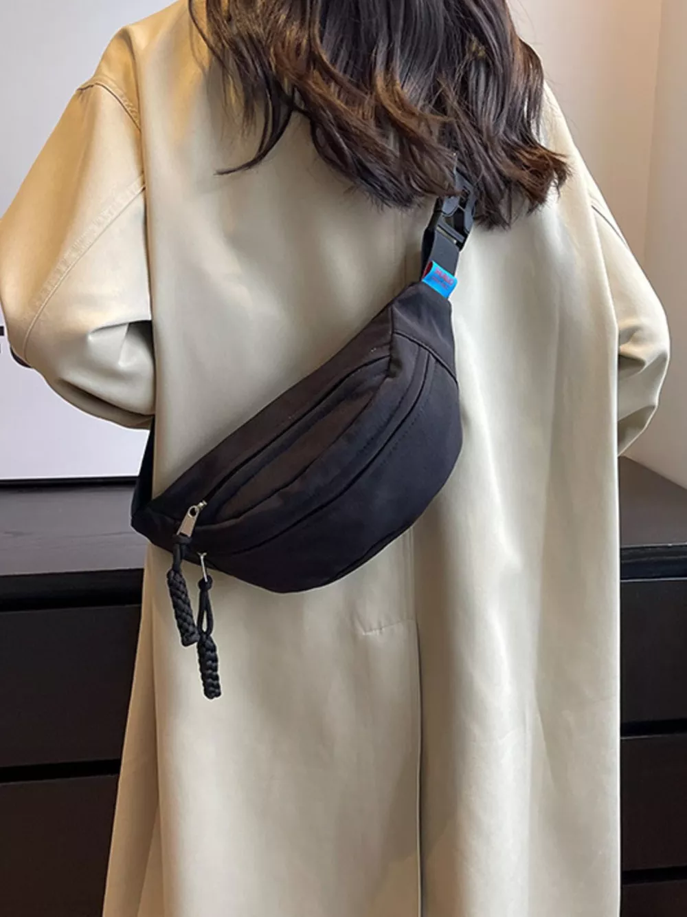 Lightweight Crossbody Bag with Tassel Detail, image 6