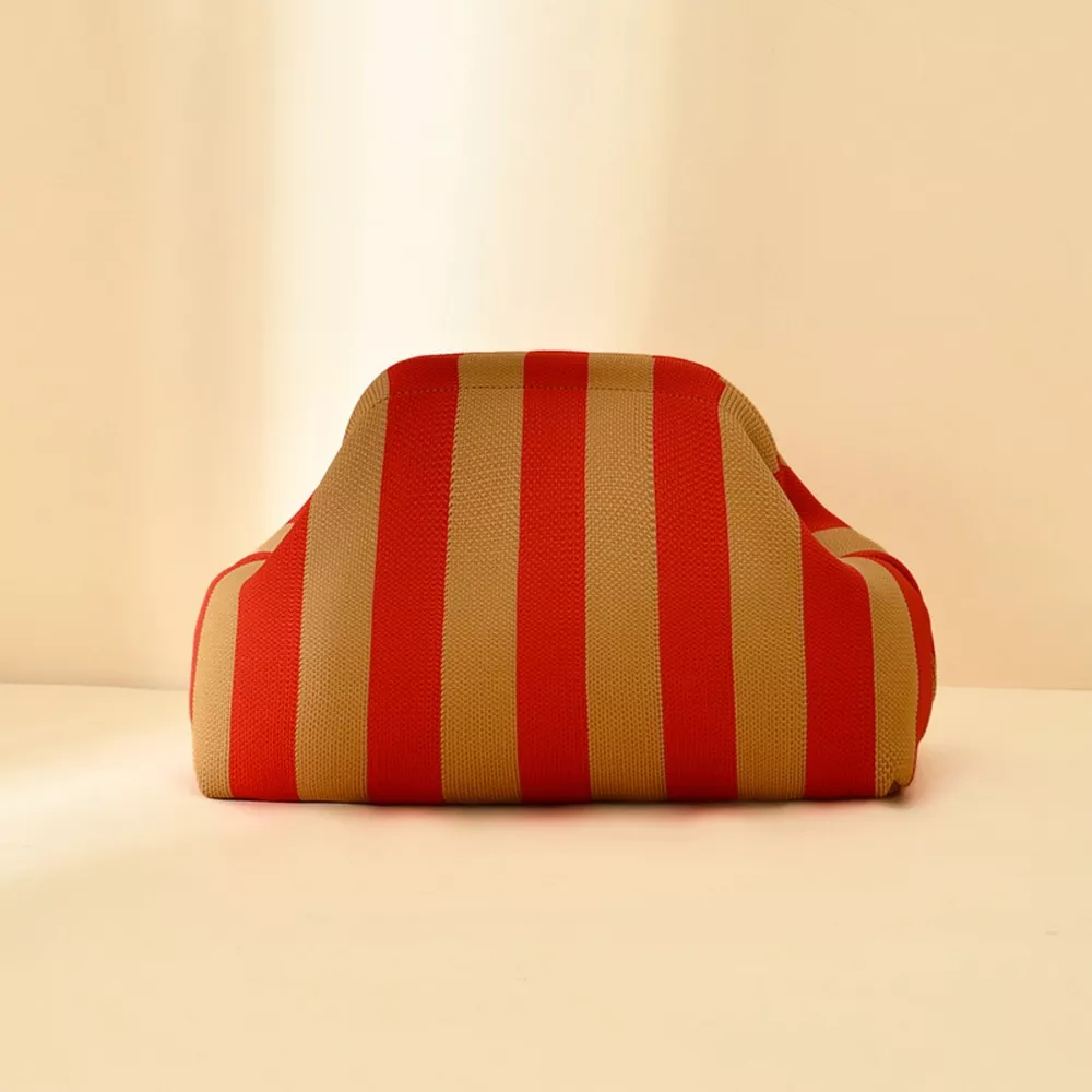 Portable Contrast Knit Clutch, image 4