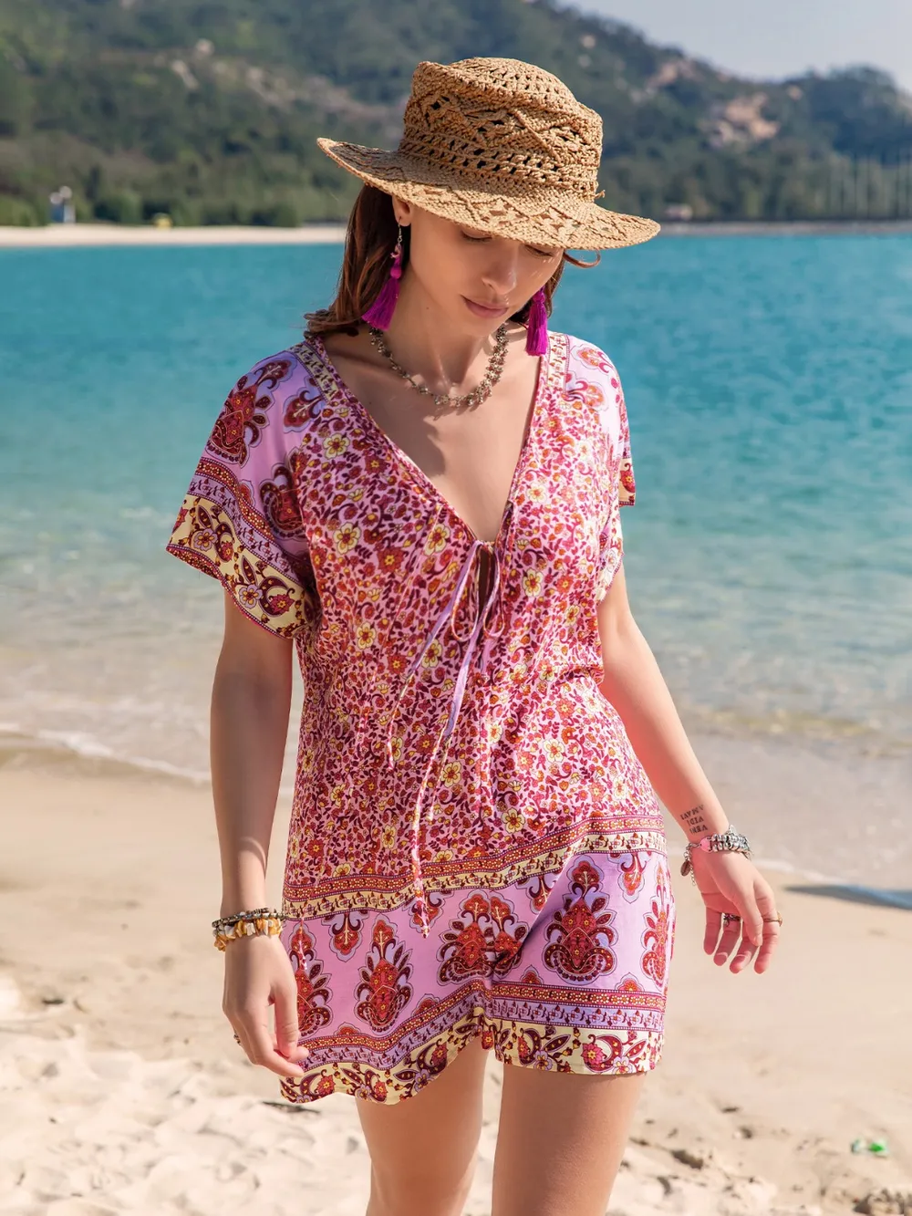 Printed V-Neck Short Sleeve Romper, image 4