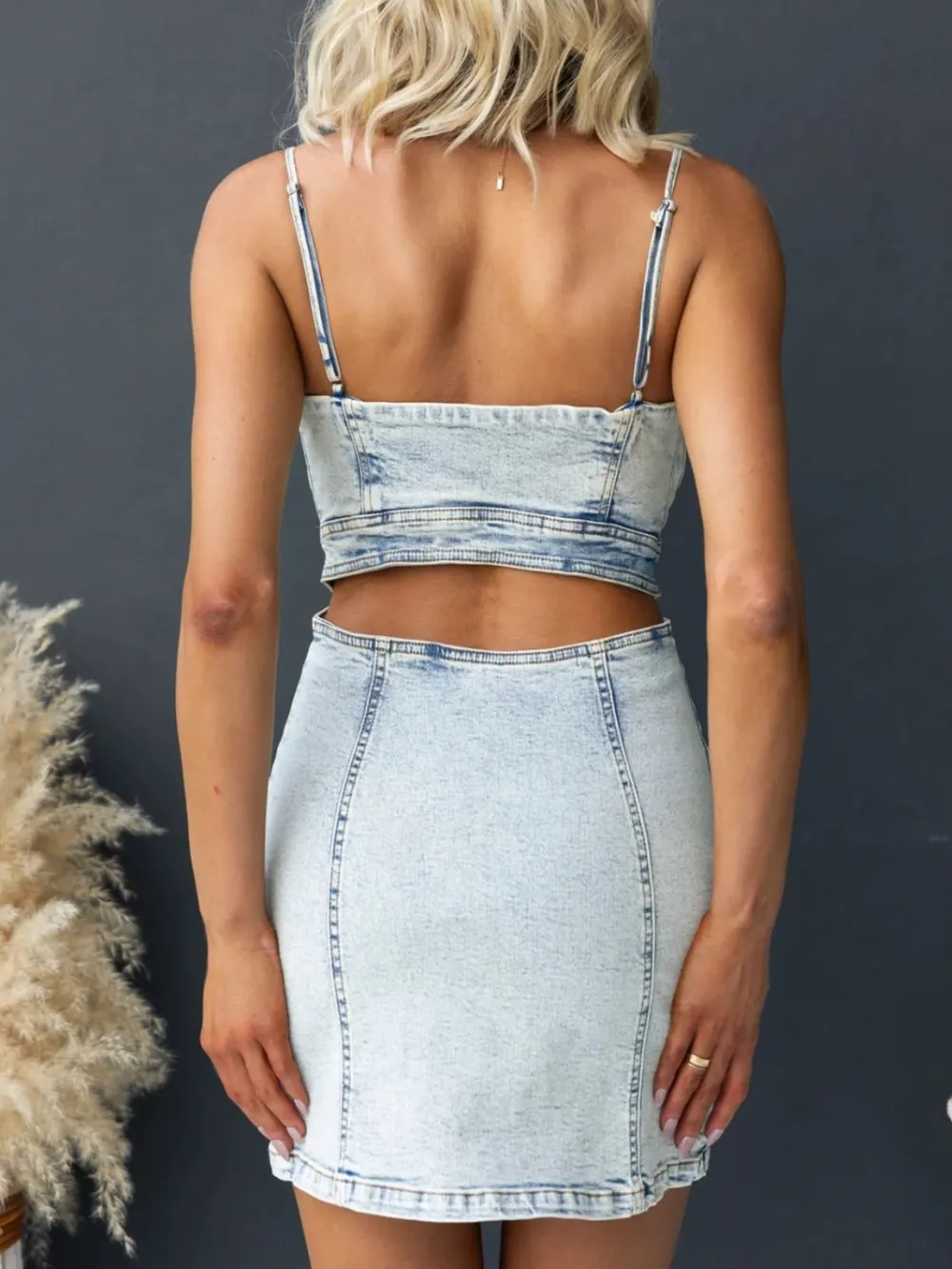 Cutout Back Sweetheart Neck Denim Cami Dress, image 3