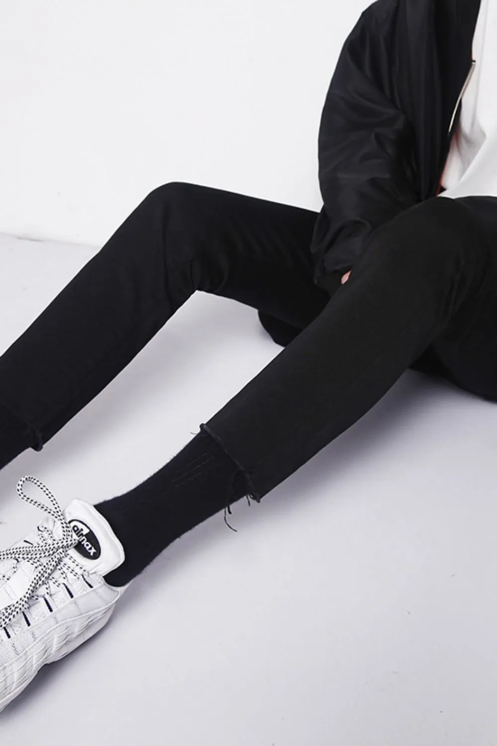 Men's Frayed Hem Skinny Jeans, image 2
