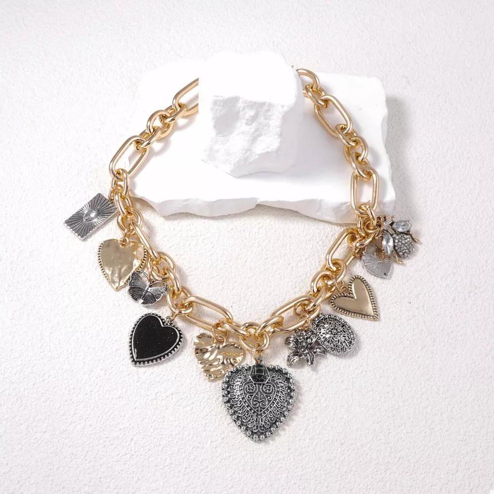18K Gold-Plated Alloy Heart Charm Chain Statement Necklace, image 3