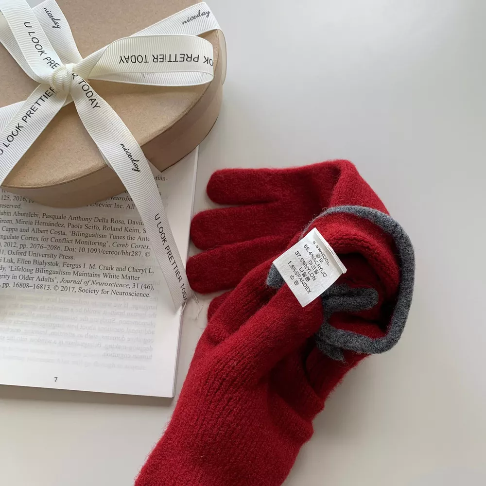 Bow-Decorated Knit Gloves, image 6