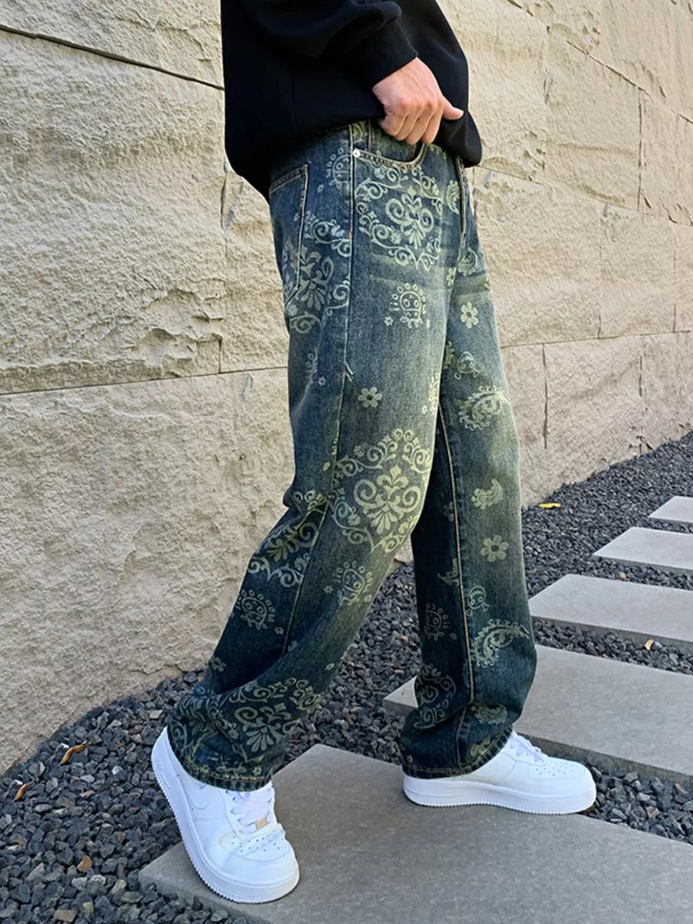 Men's Vintage Washed Loose Fit Jeans, image 3