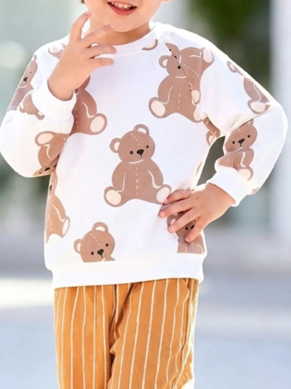 Children's Bear Print Sweatshirt and Striped Wide-Leg Pants Set, image 3