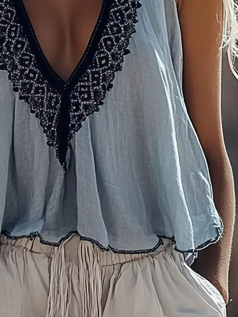 Lace Detail V-Neck Cami, image 2