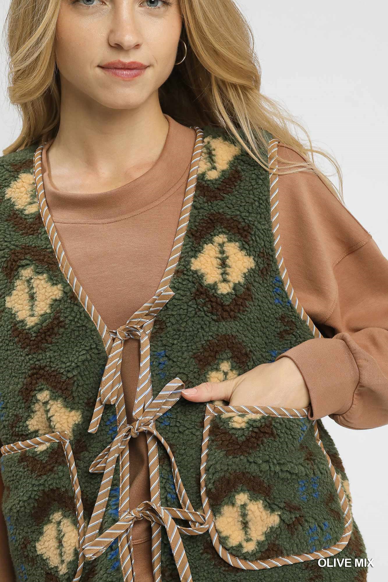Mix Patterned Sherpa Tie-Front Vest, image 6