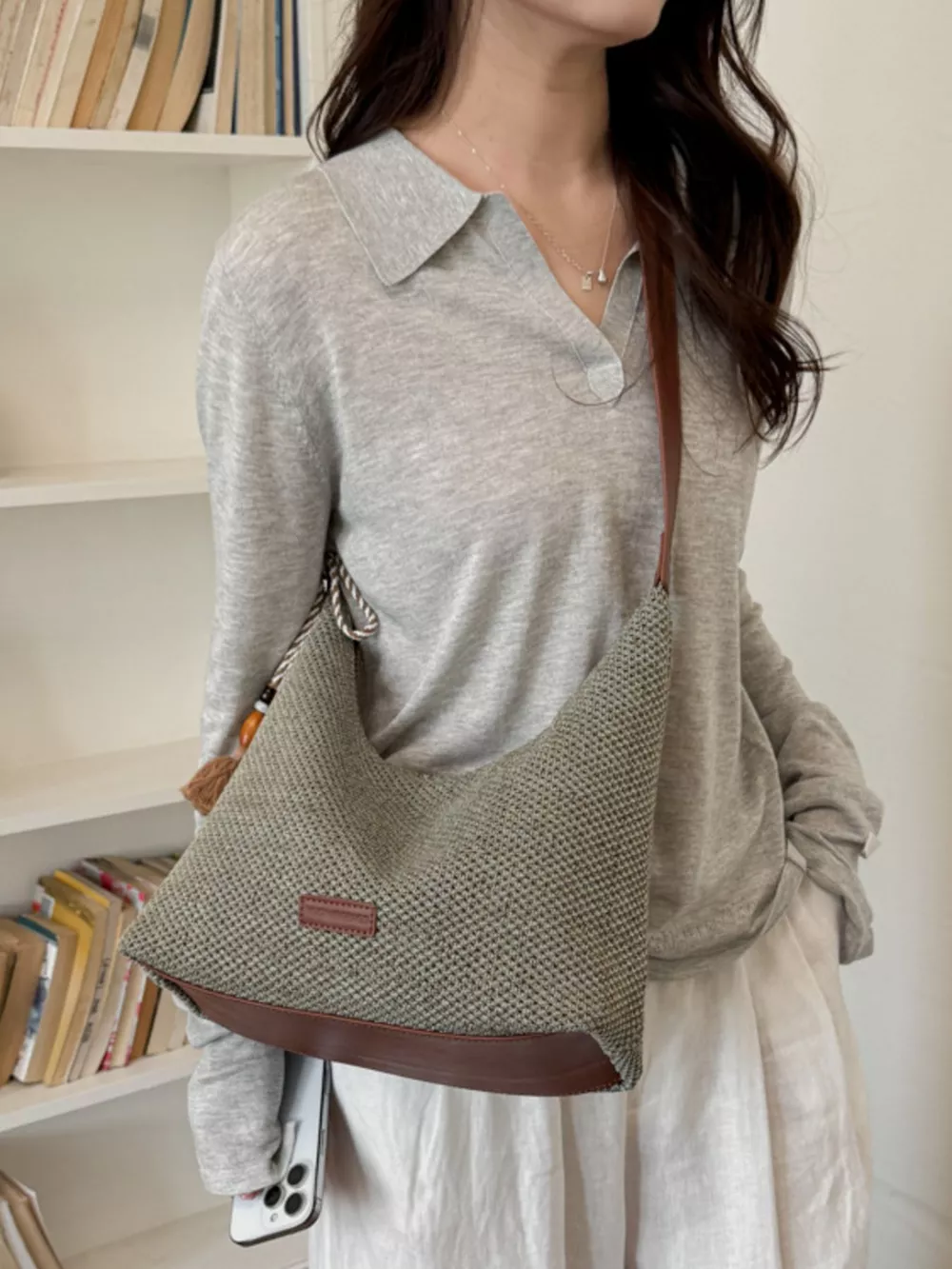 Tassel Woven Shoulder Bag, image 4