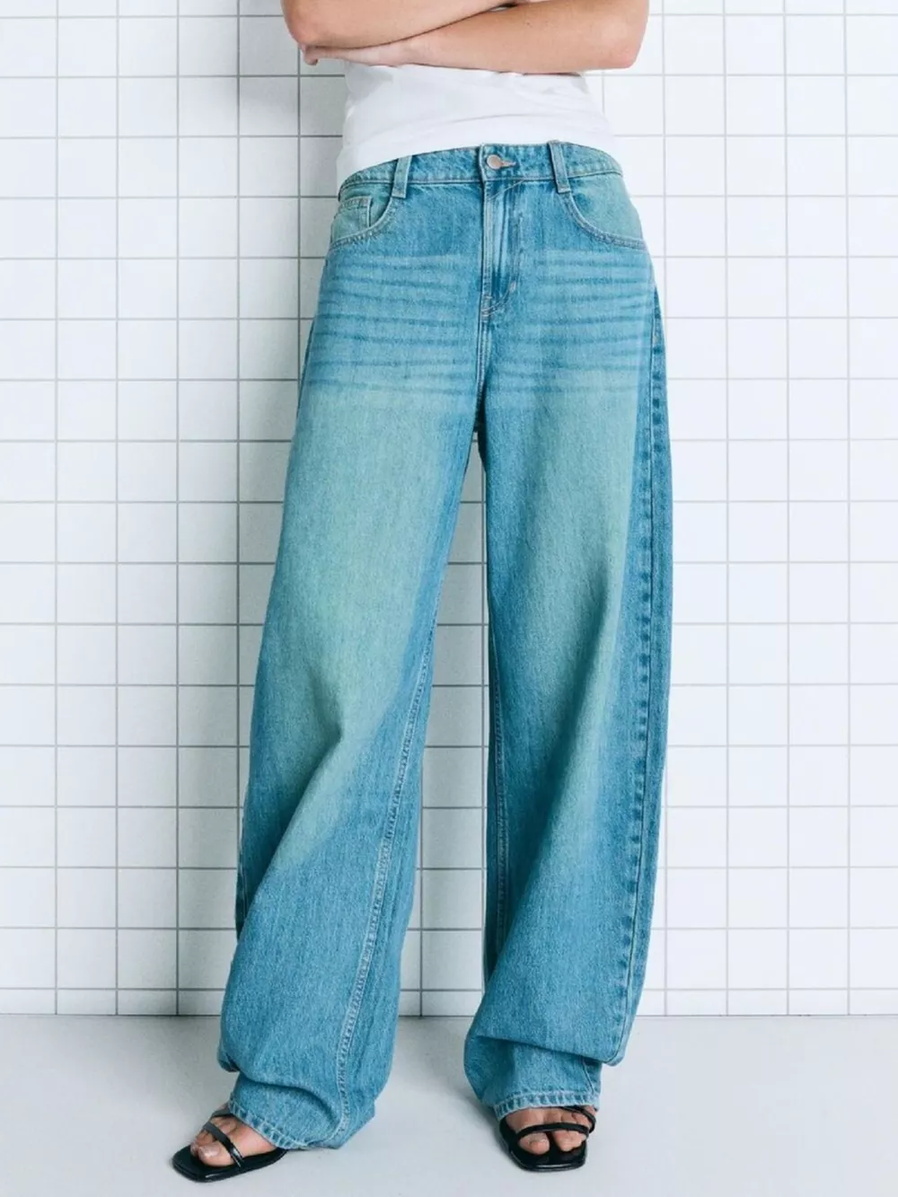 Wide Leg Washed Jeans, image 5