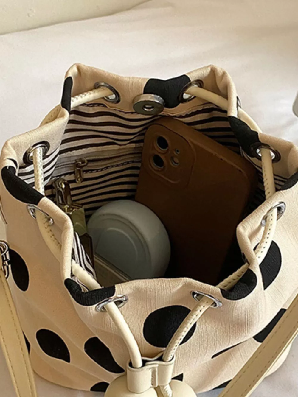 Polka Dot Drawstring Bucket Crossbody Bag, image 9