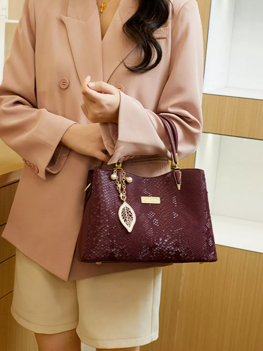 Snakeskin Texture Handbag, image 3