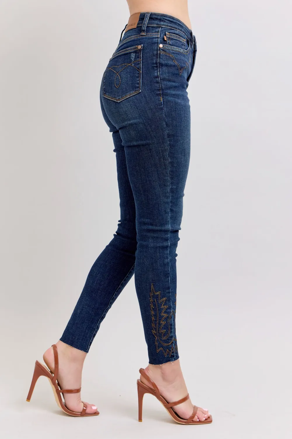 Full Size Embroidered High Rise Skinny Jeans Plus Size, image 3