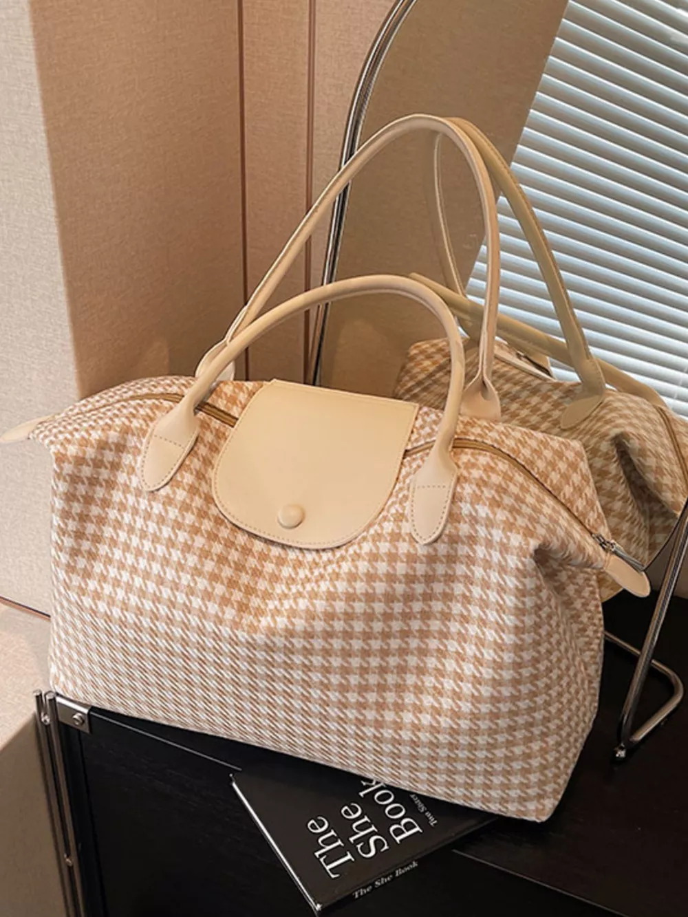 Plaid Pattern Travel Bag, image 6