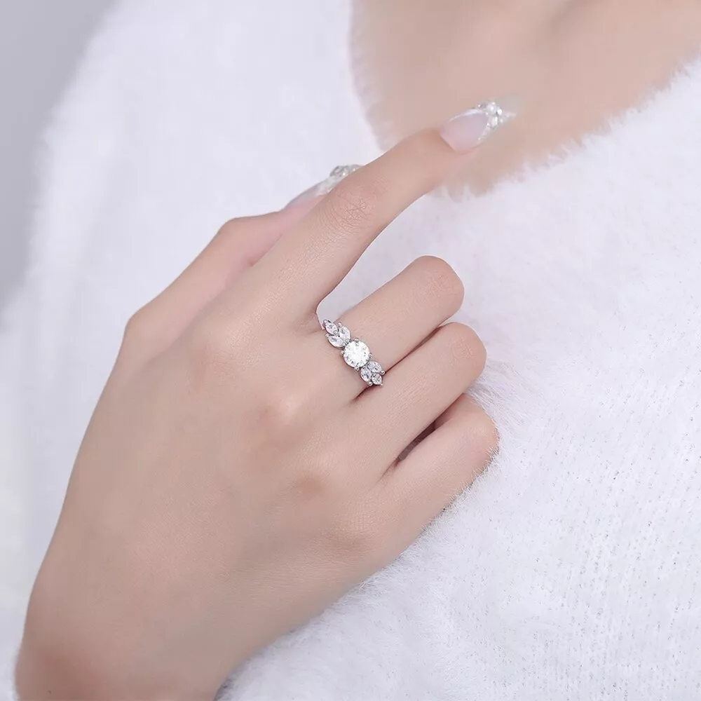 1 Carat 925 Sterling Silver Moissanite Ring, image 4