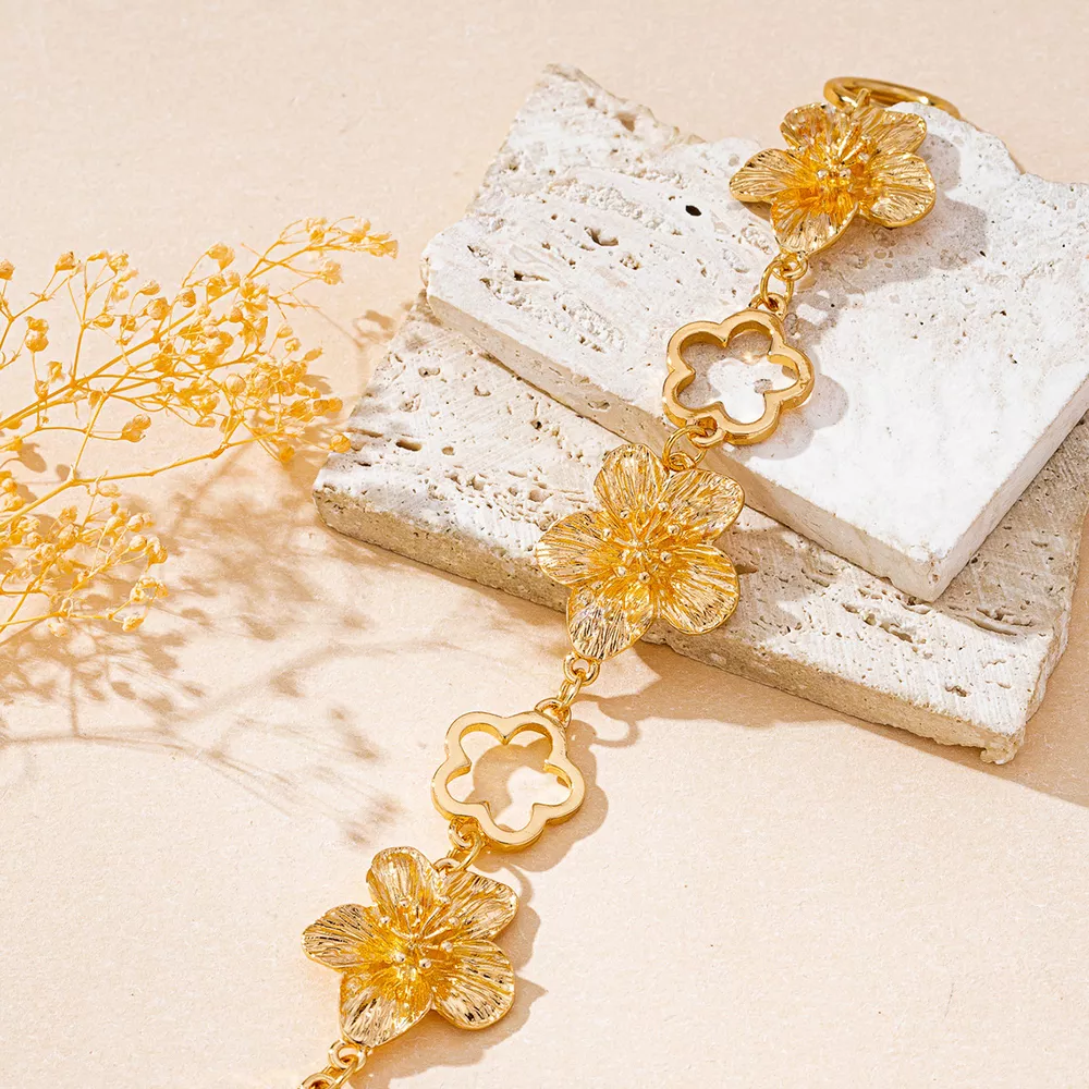 18K Gold-Plated Flower Bracelet, image 4