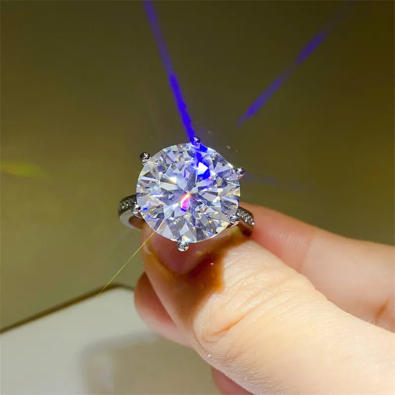 10 Carat Moissanite 925 Sterling Silver Ring, image 2