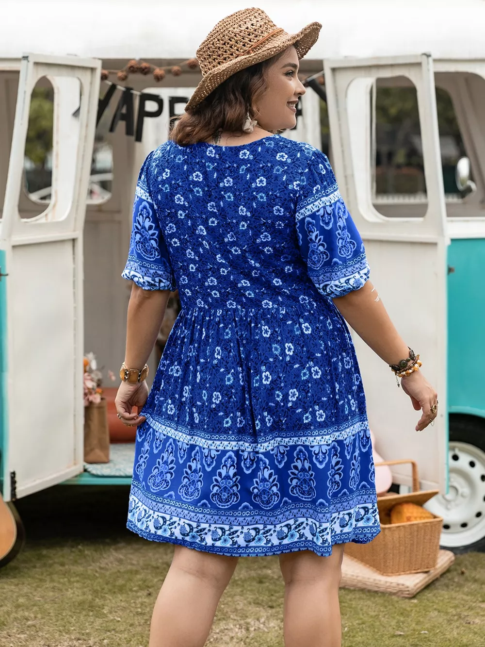 Plus Size Floral V-Neck Mini Dress, image 4