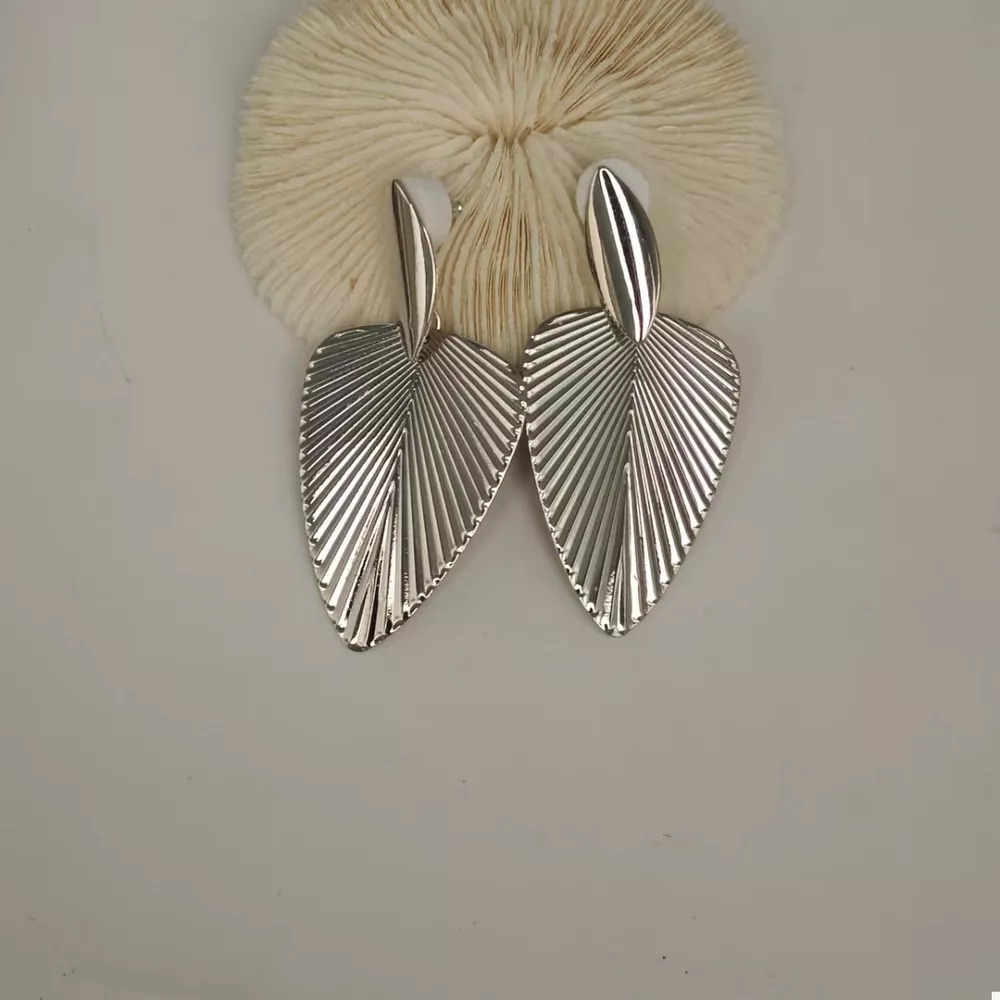 Leaf Shape Dangle Earrings, image 6