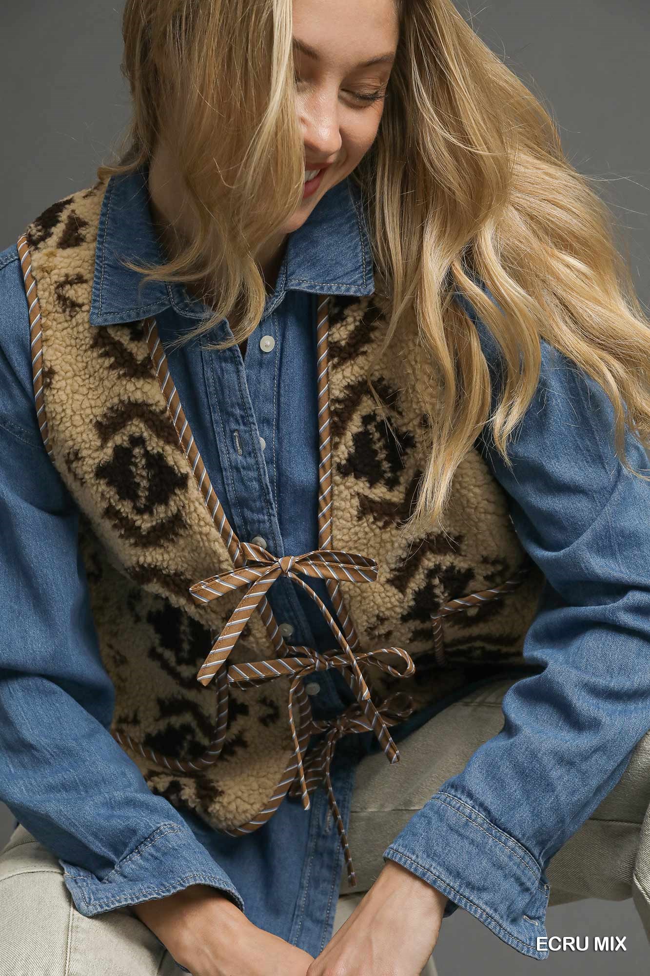 Mix Patterned Sherpa Tie-Front Vest, image 6