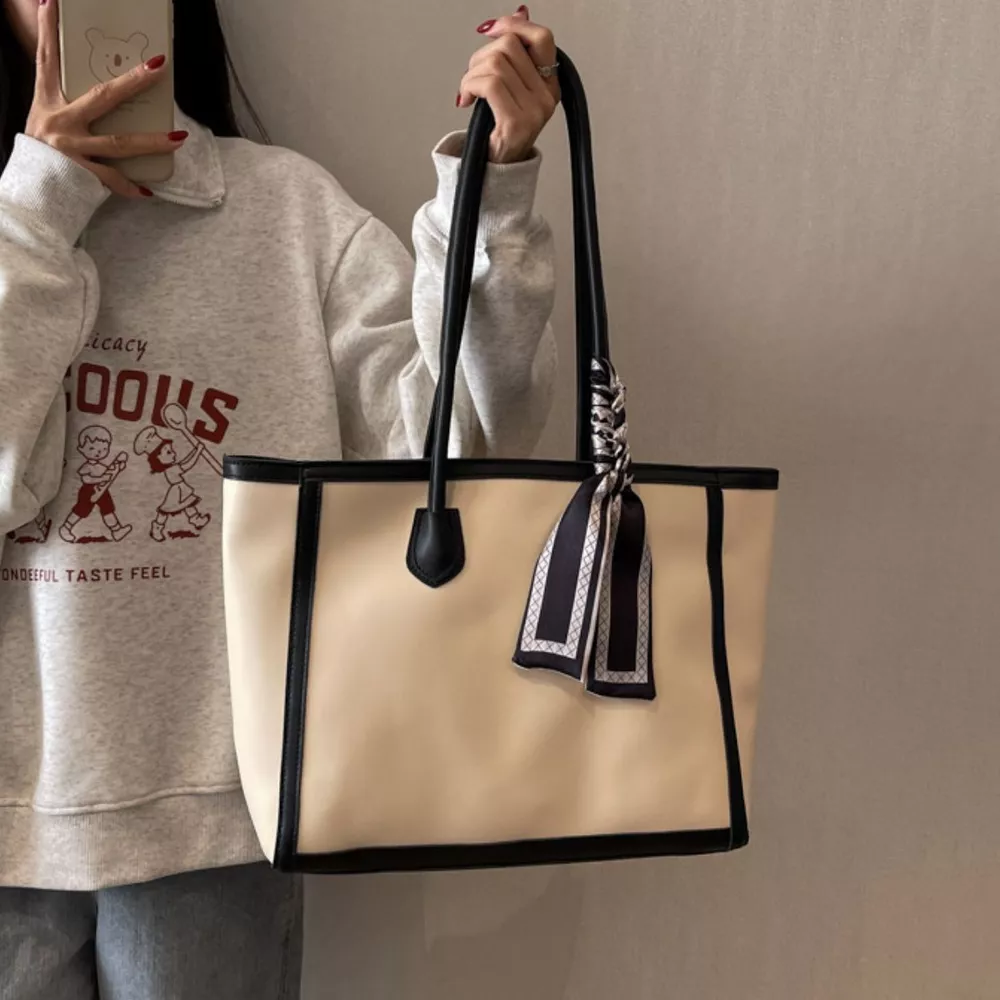 Contrast Tote Bag, image 2