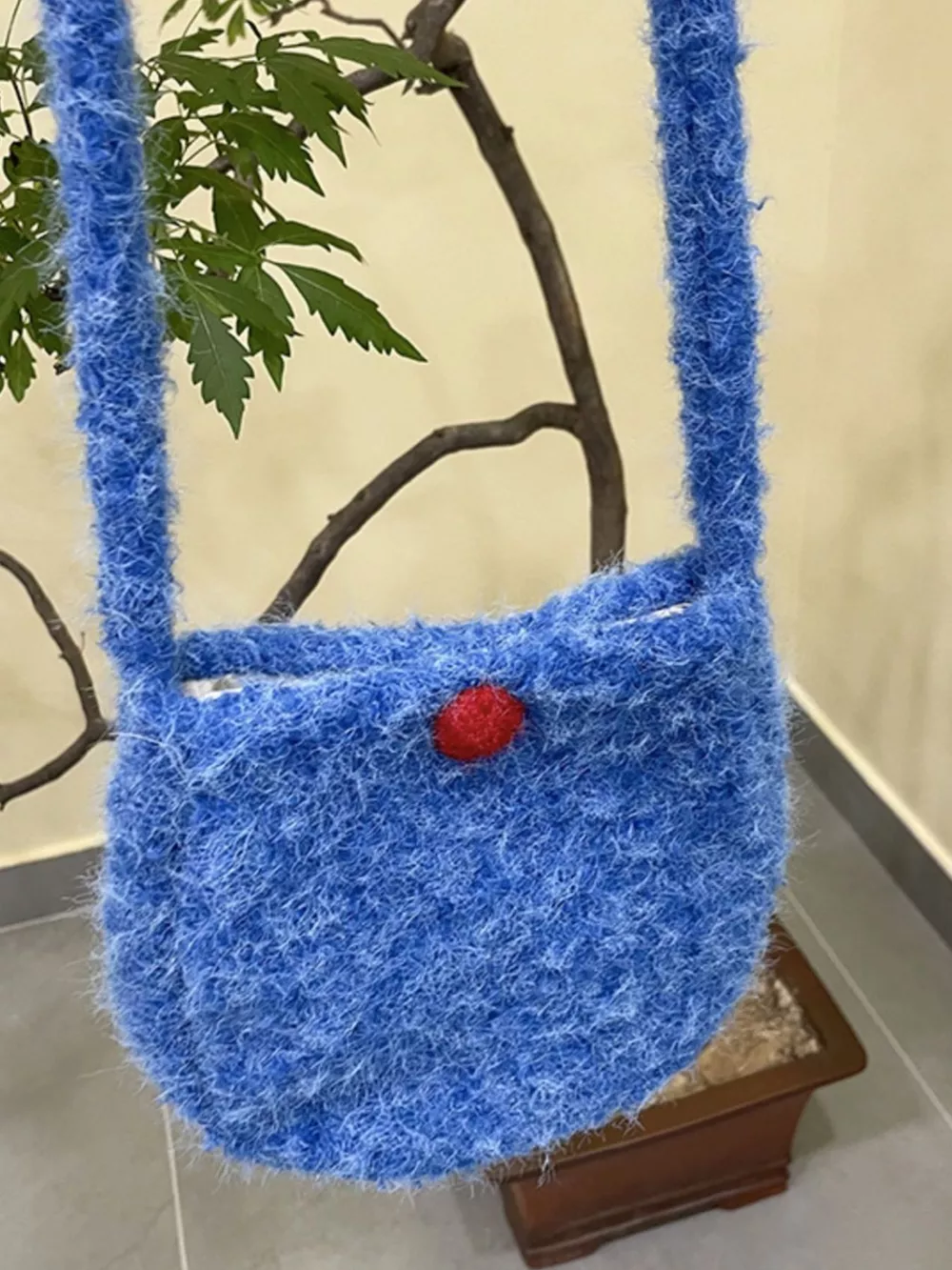 Lightweight Fluffy Crossbody Bag, image 5