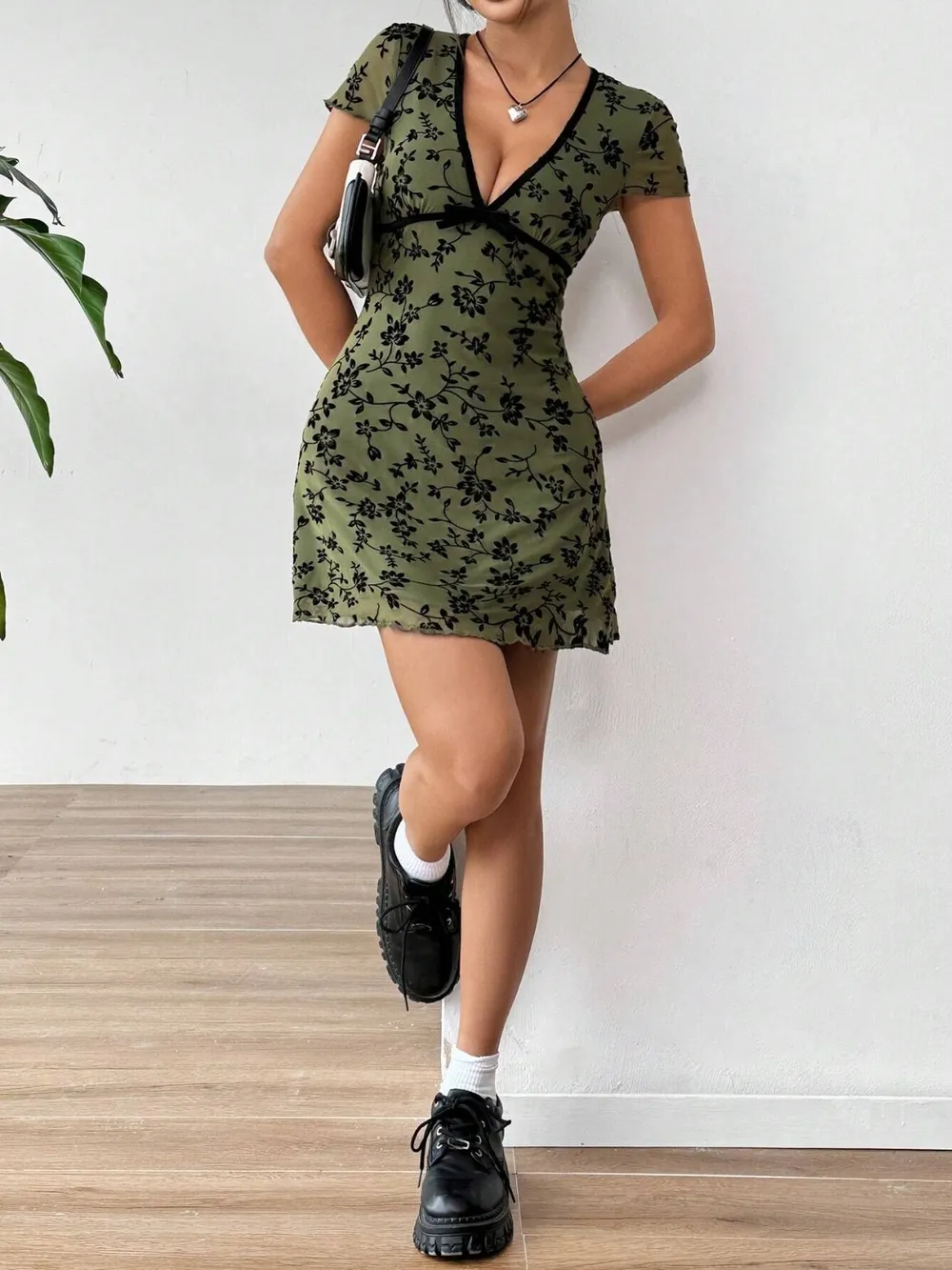 Printed V-Neck Short Sleeve Mini Dress, image 4