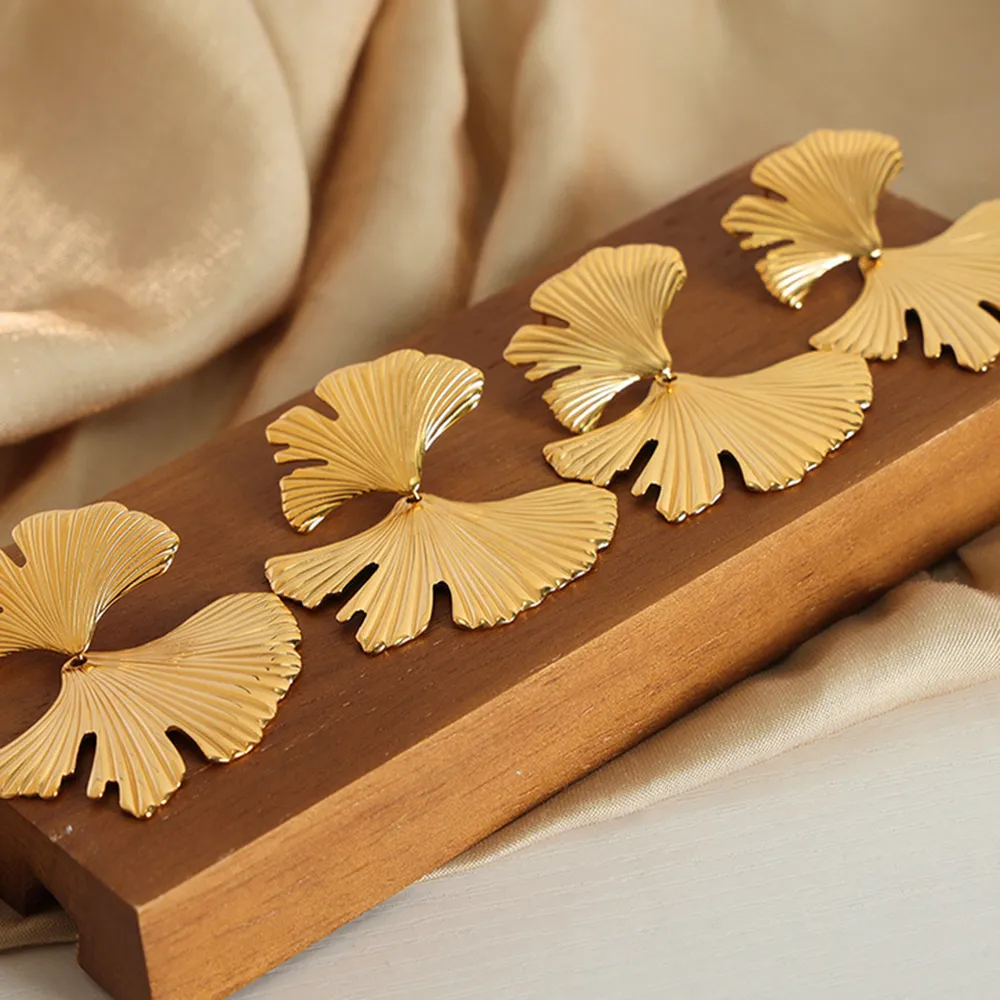Ginkgo Biloba Design Stud Earrings, image 3
