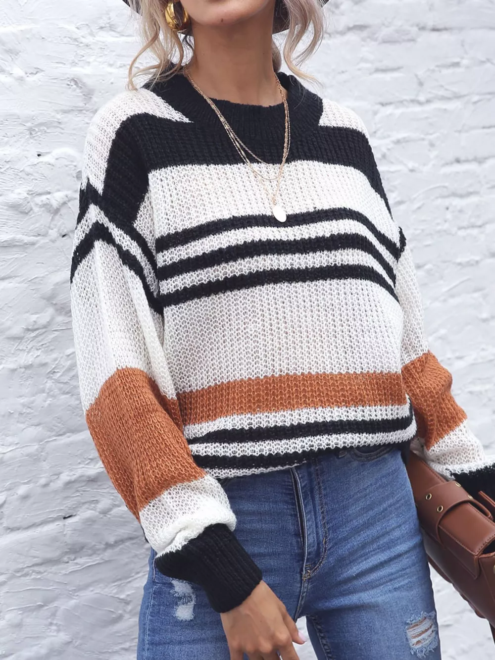 Striped Round Neck Knit Sweaer