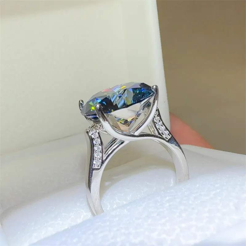 10 Carat 925 Sterling Silver Moissanite Ring, image 5