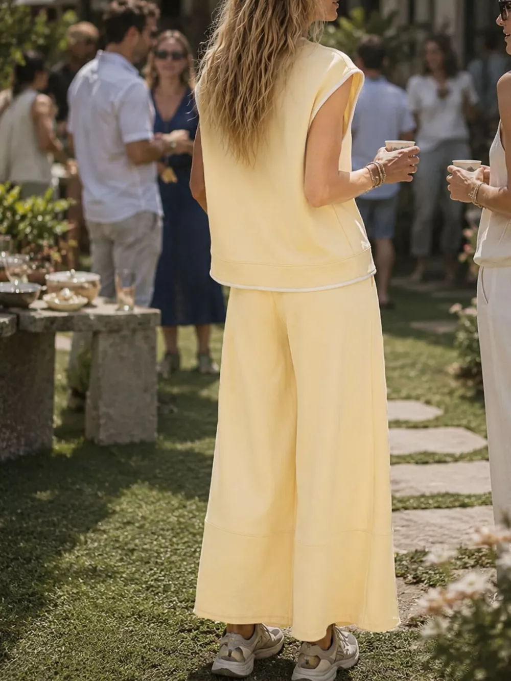 Sleeveless Crew Neck Top and Wide-Leg Cropped Pants Set, image 4