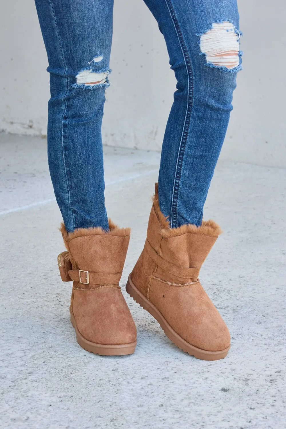 Plush Thermal Flat Boots, image 4