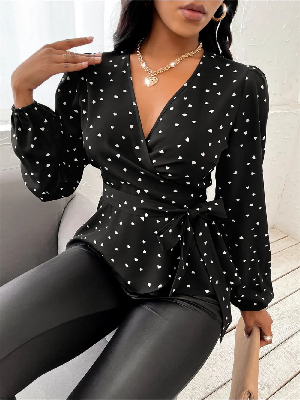 Heart Print Surplice Balloon Sleeve Blouse, image 3