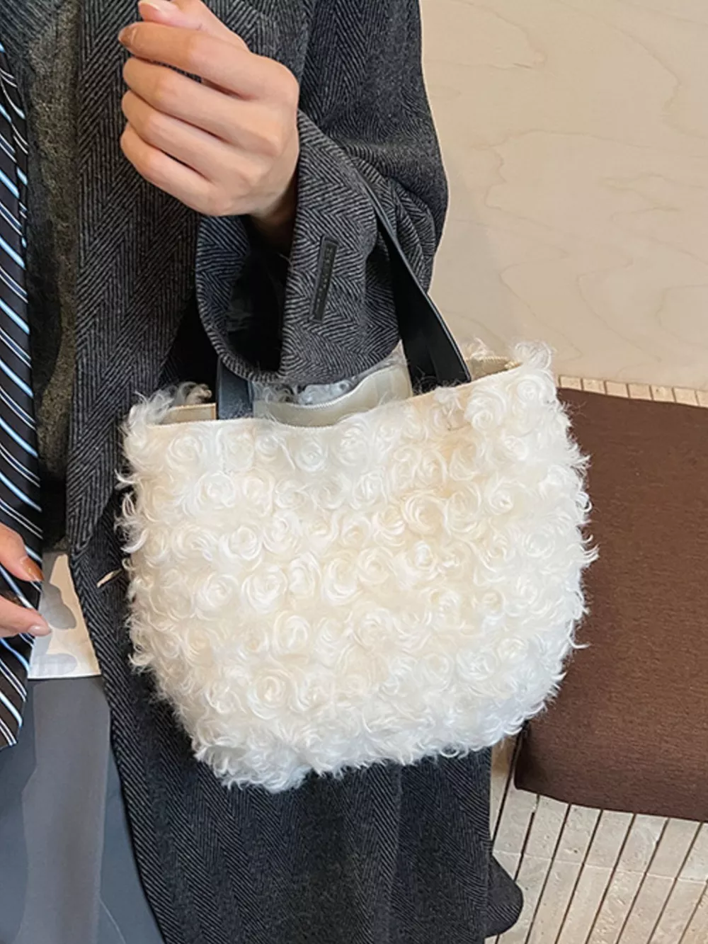 Lightweight Fluffy Handbag, image 10
