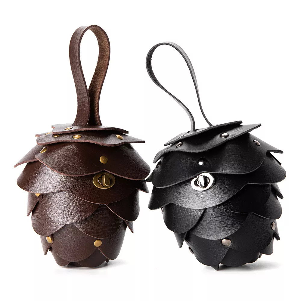Acorn-Shaped Leather Petal Decor Pouch Bag, image 3
