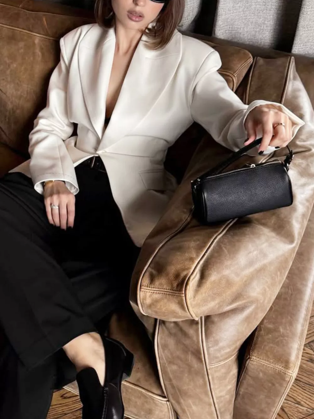 One Button Padded Shoulders Blazer, image 6