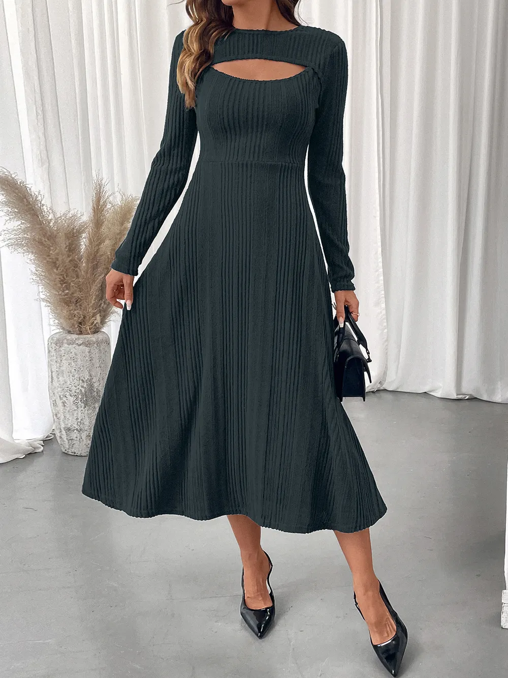 Ribbed Knit Cutout Long Sleeve Midi Dress, image 4