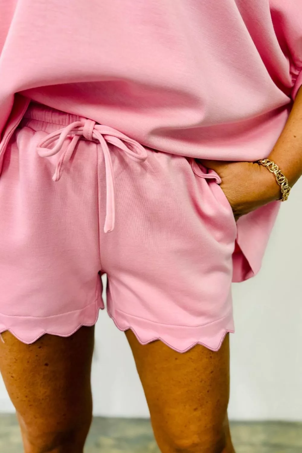 Scalloped V Neck Dolman Oversize Top Drawstring Short Set, image 5