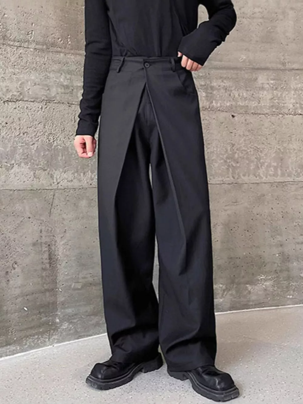 Men's Pleated Detail Wide-Leg Pants