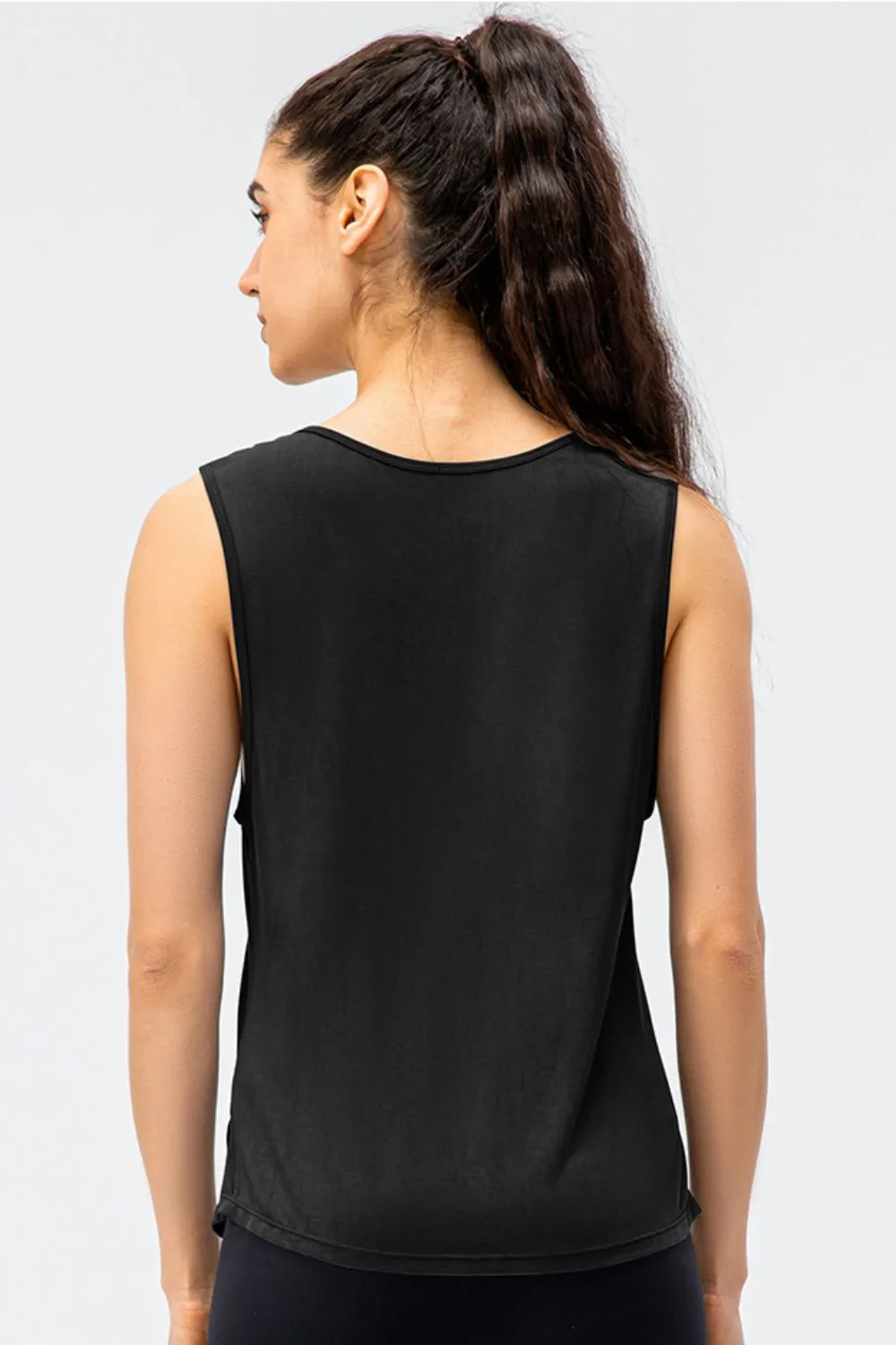 Cutout Reversible Active Tank, image 6