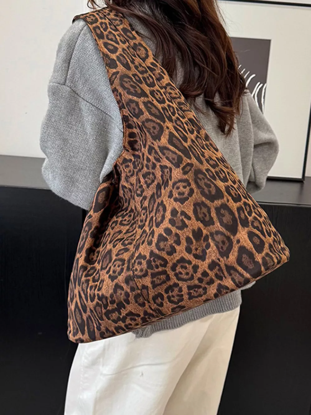 Lightweight Hobo Shoulder Bag, image 9