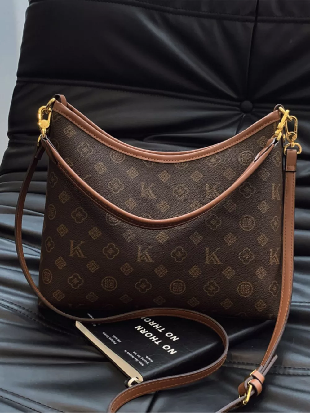 Monogram Pattern Shoulder Bag, image 3