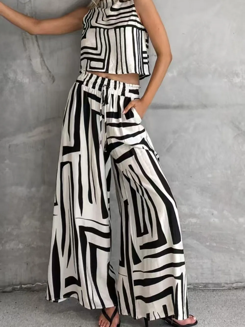 Geometric Print Sleeveless Top and Wide Leg Pants Set, image 3