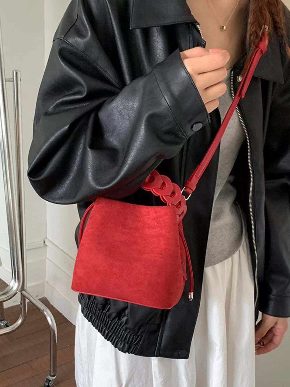 Chain Strap Crossbody Bag, image 2