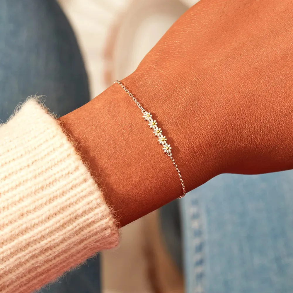 Daisy Shape Spring Ring Closure Bracelet, image 4