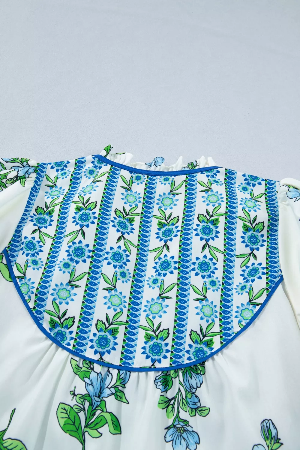 Floral Print Contrast Trim Tie Neck Blouse, image 7