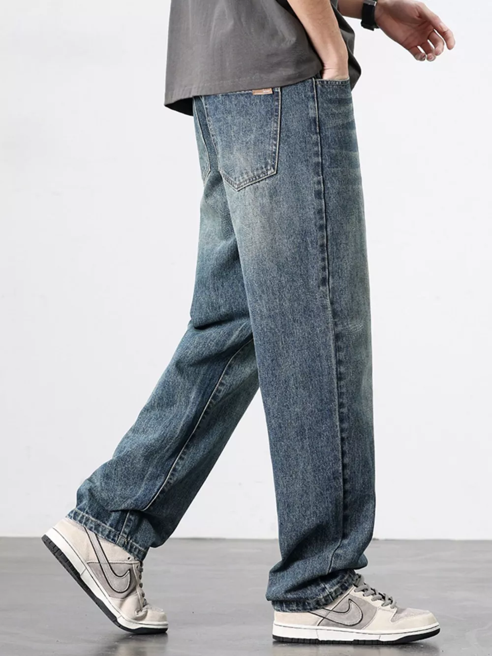 Men's Wash Relaxed Fit Jeans, image 3